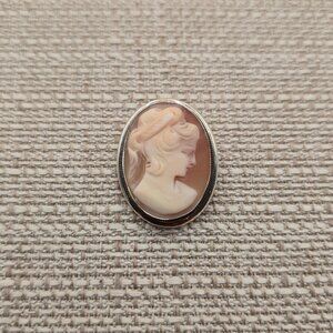 900 Silver Beautiful Cameo Brooch Pendant A5094